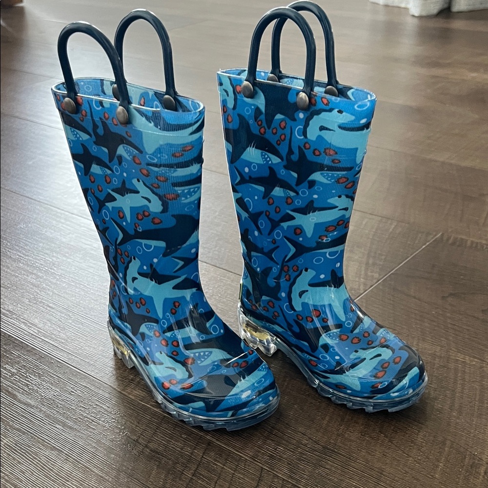 Western Chief Kids Blue Shark Pattern Rain Boots